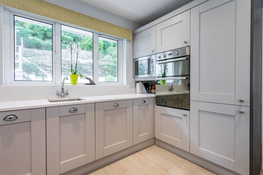 Ard Na Mara, 8 Seacliff Close