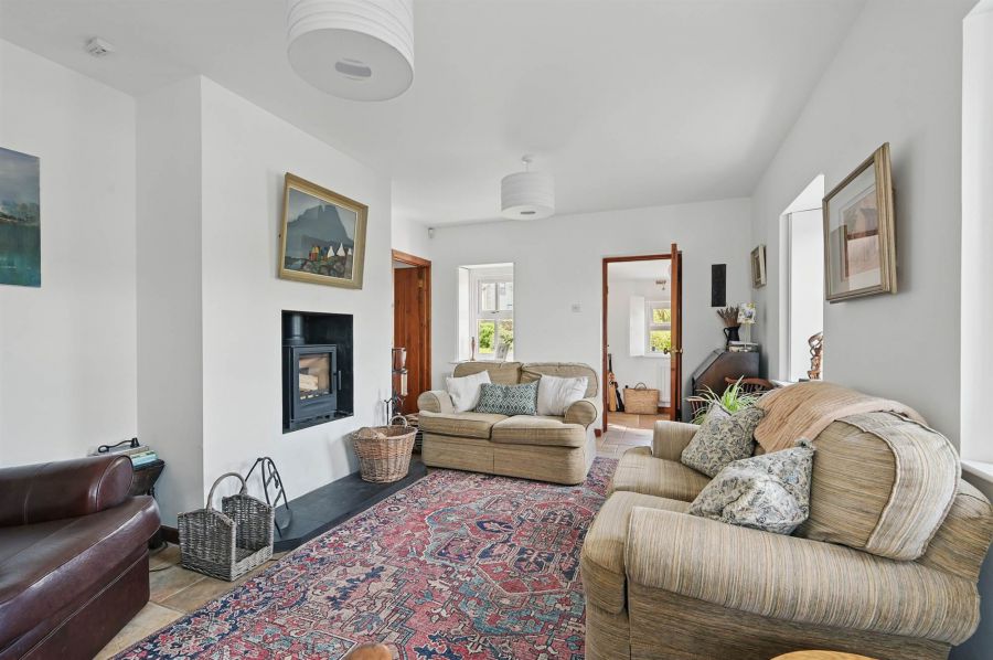 "Sheelaghs Cottage", 6-8 Strand View Park