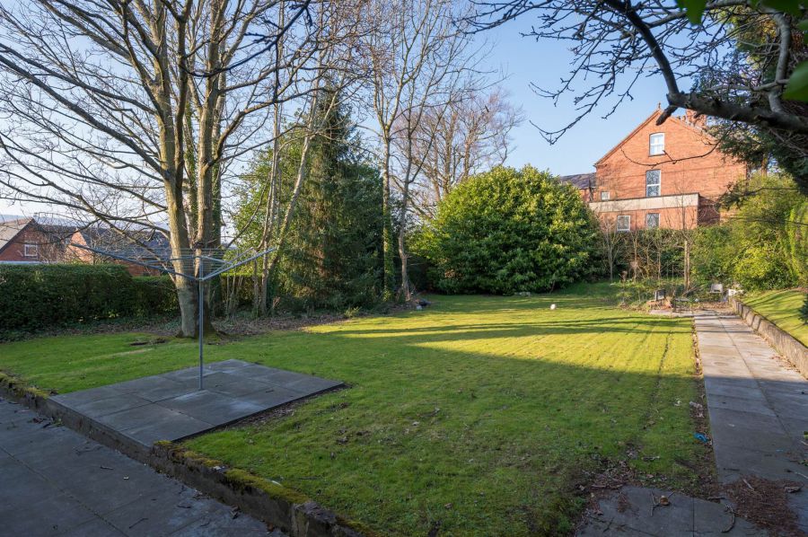 Apt 4 8 Adelaide Park