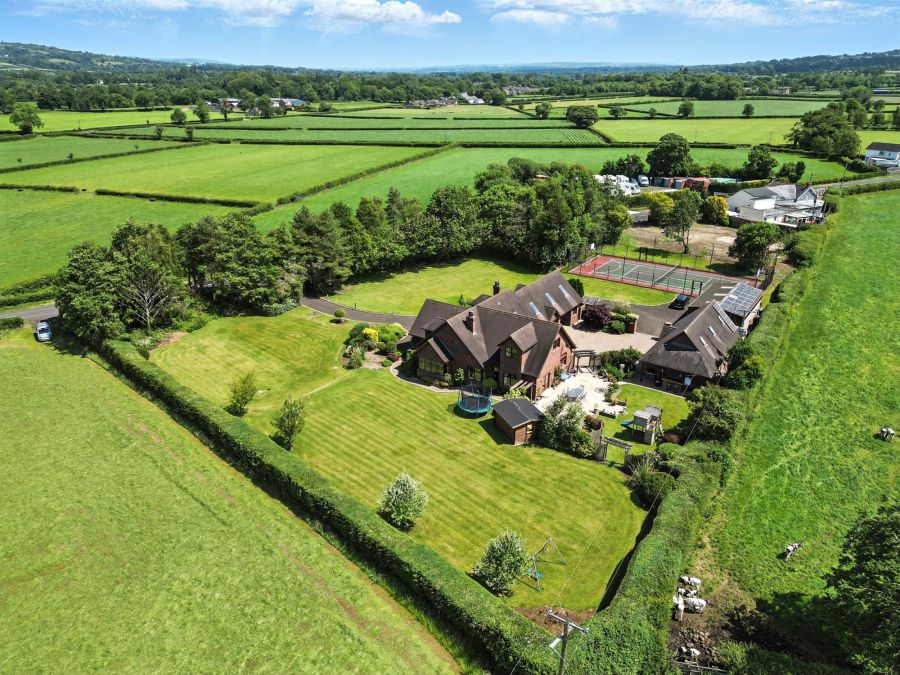 47 Seven Mile Straight