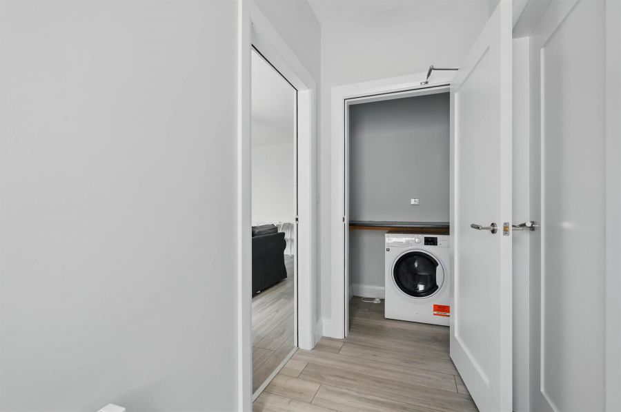 Apt 3 37 Wellington Park
