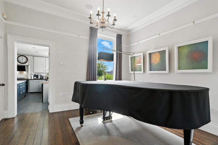 27 Innisfayle Road