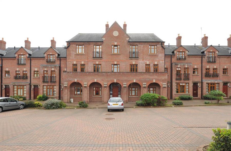 Apt 25 The Cloisters, university avenue, belfast, BT7 1GD