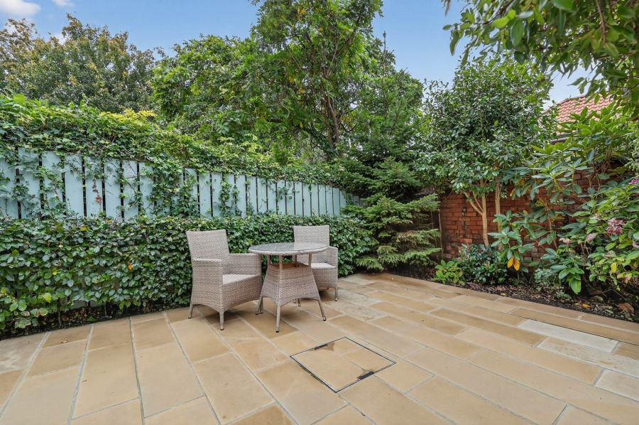 12 Marlborough Gate