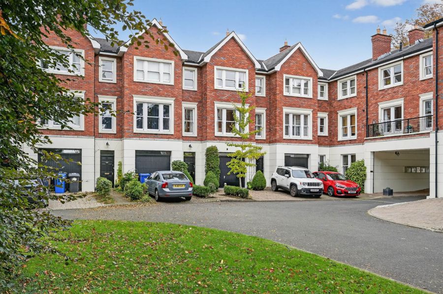 12 Marlborough Gate