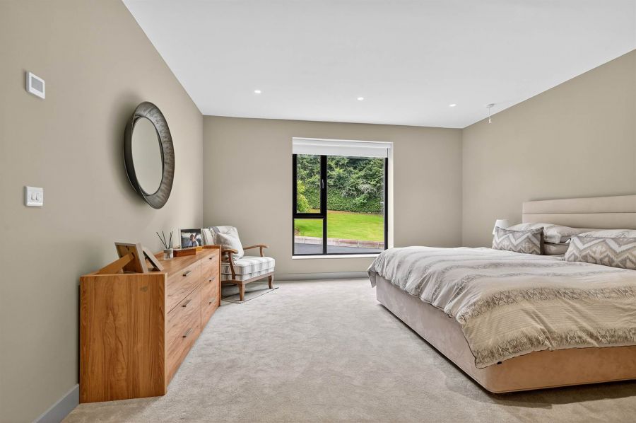 8 Ballynahatty Road 8 Ballynahatty Road