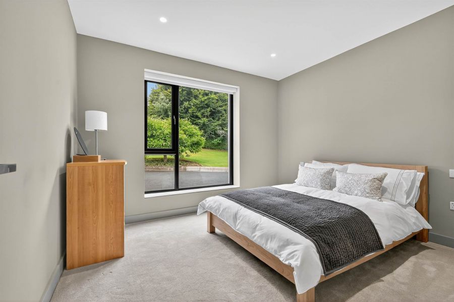 8 Ballynahatty Road 8 Ballynahatty Road