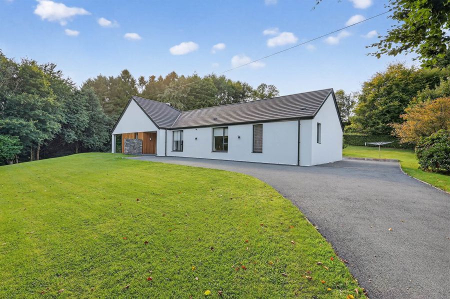 8 Ballynahatty Road 8 Ballynahatty Road