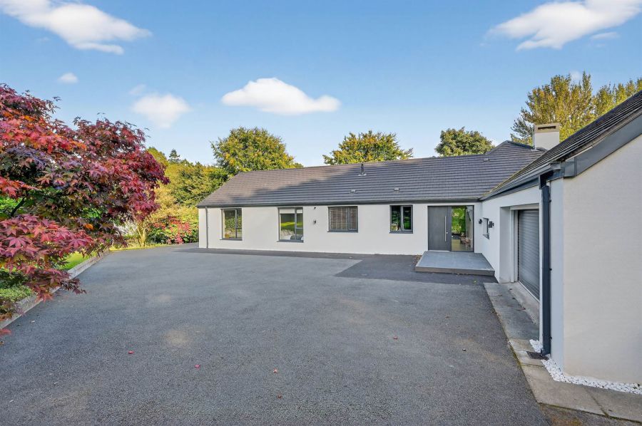 8 Ballynahatty Road