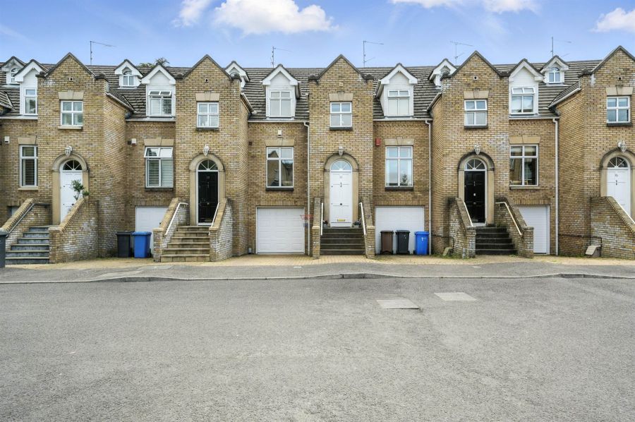 22 Belvedere Manor