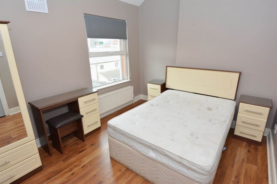 5 One Bedroom Apartments @, 63 Ulsterville Avenue