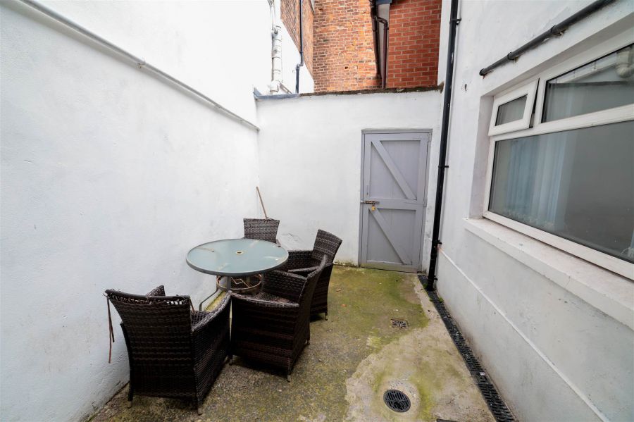16 Rugby Road