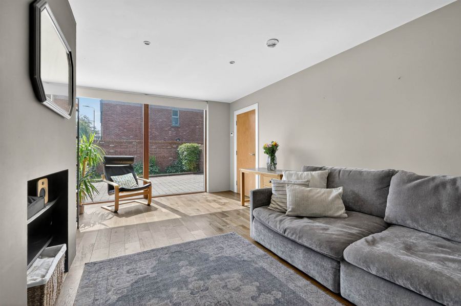 22 Greenvale
