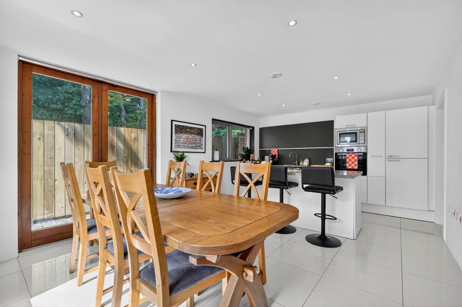 22 Greenvale