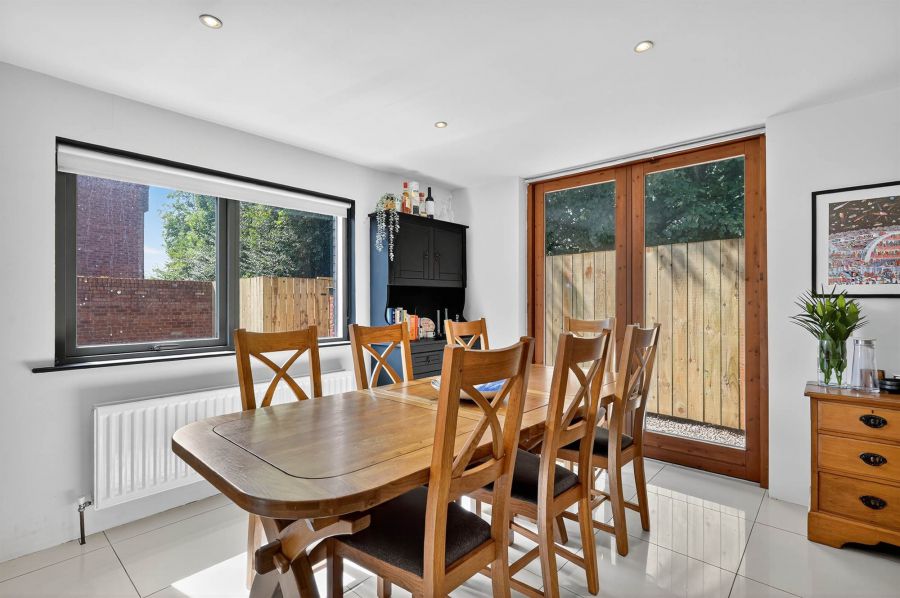 22 Greenvale