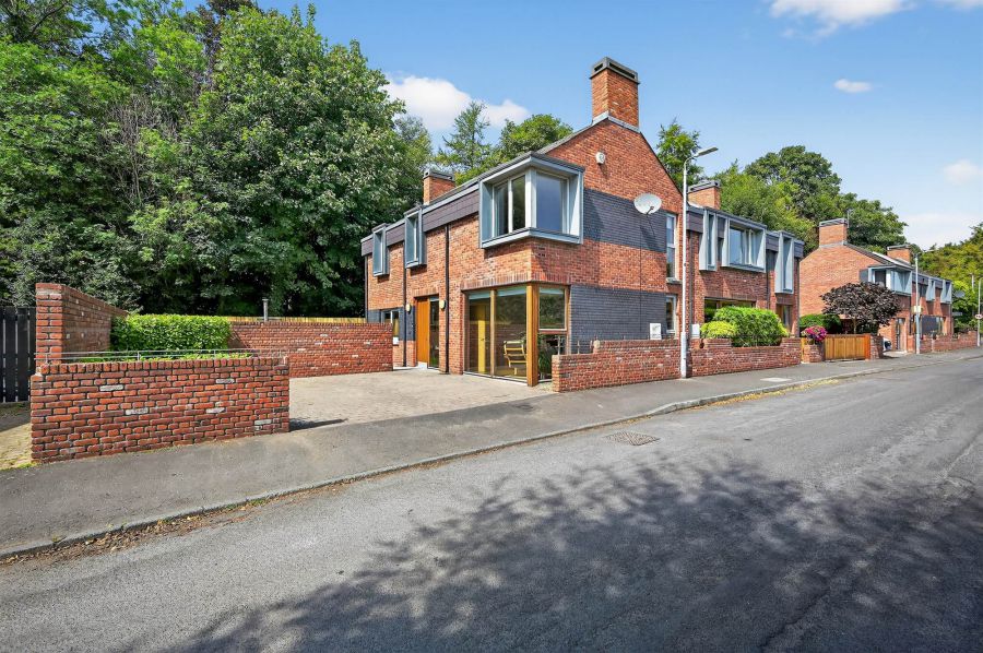 22 Greenvale