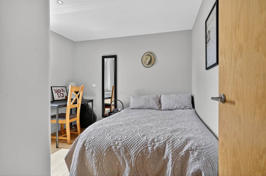 22 Greenvale