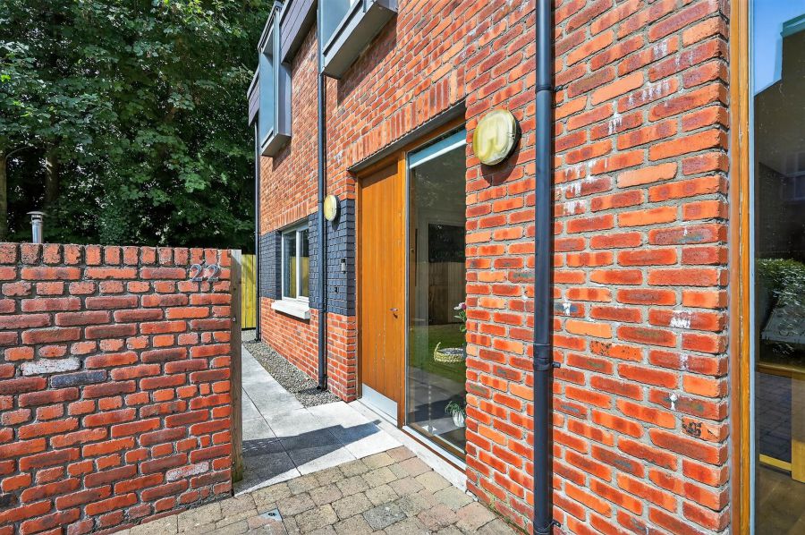 22 Greenvale