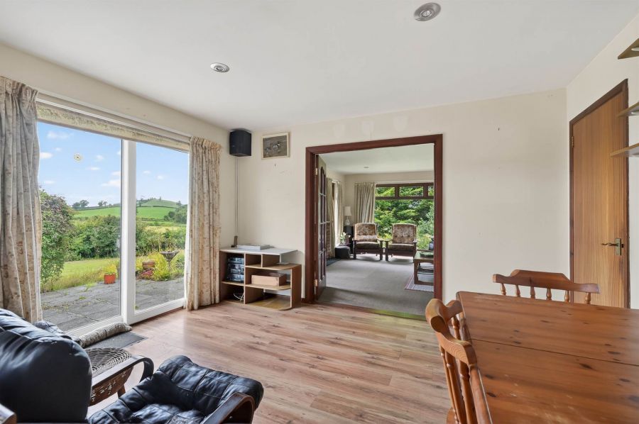 3 Hillside Road