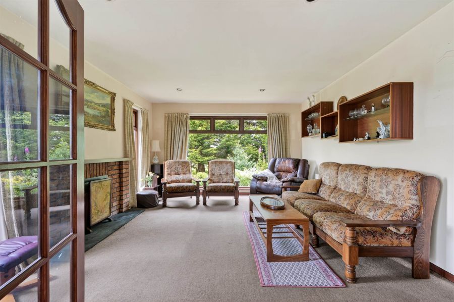 3 Hillside Road