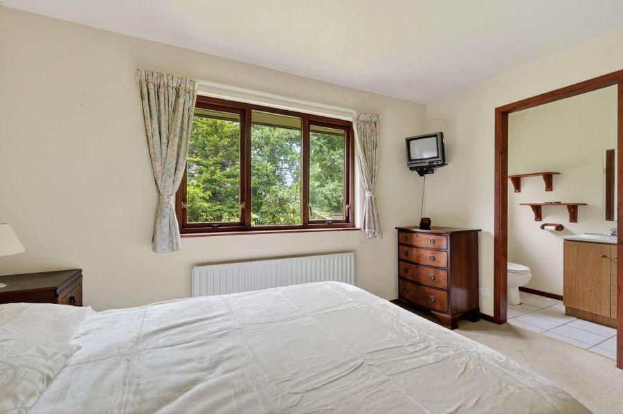 3 Hillside Road