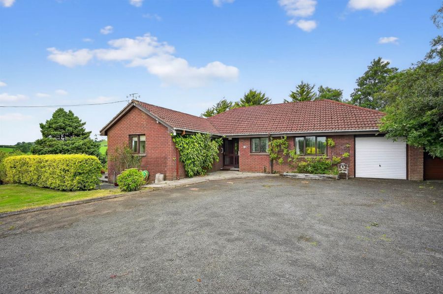 3 Hillside Road