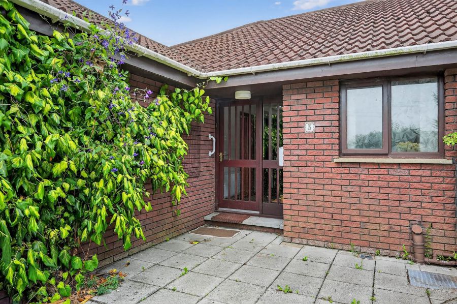 3 Hillside Road