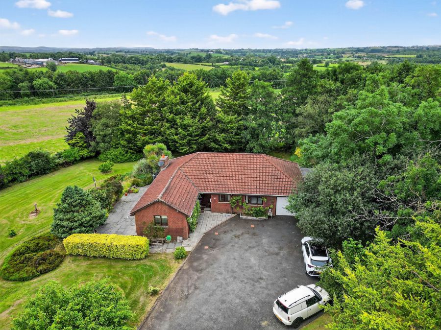 3 Hillside Road