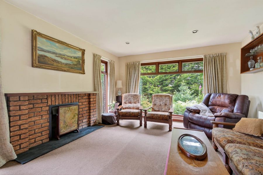 3 Hillside Road