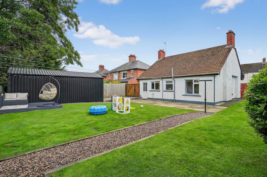 31A Locksley Gardens