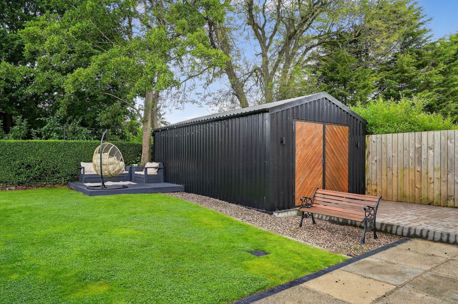 31A Locksley Gardens