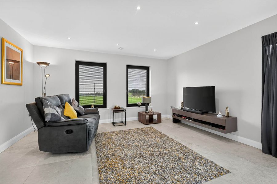 7 Old Ballynoe Road