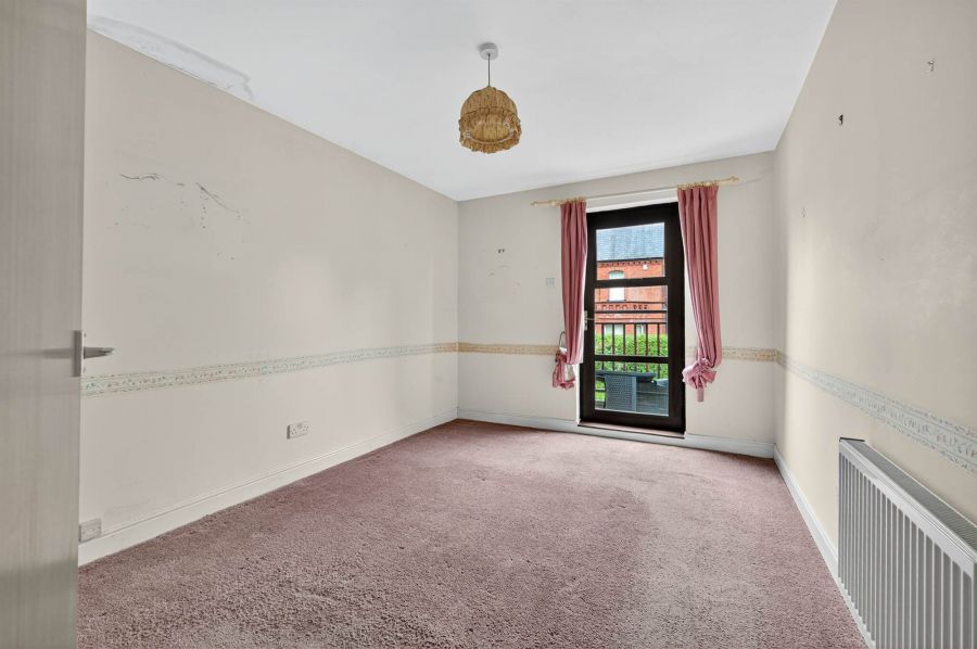 7 Brooklands Court