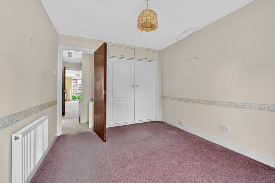 7 Brooklands Court