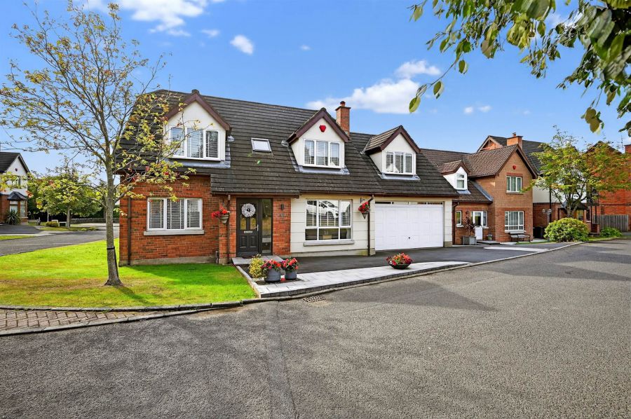 50 Farm Lodge Park