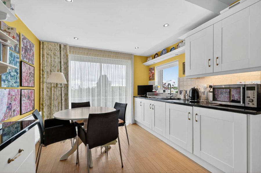 43 Beechill Park West