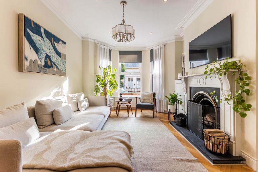 3 Marlborough Park Central