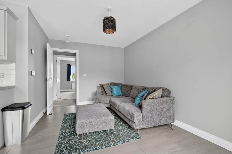 Apt 6 18 Highgrove Meadows