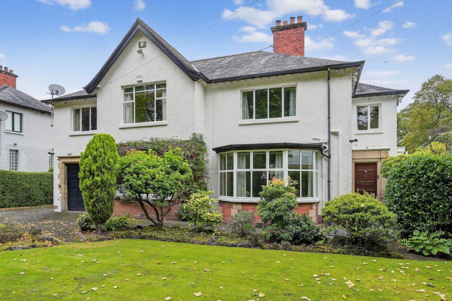 12 Broomhill Park