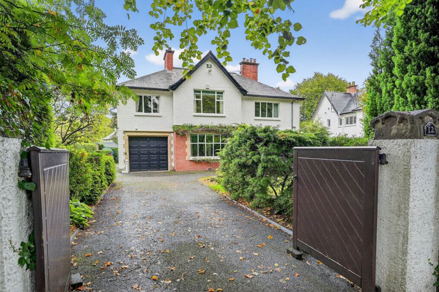 12 Broomhill Park
