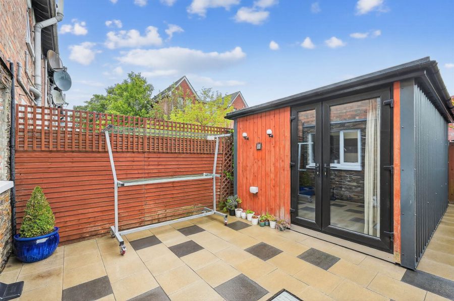 9 Northbrook Gardens