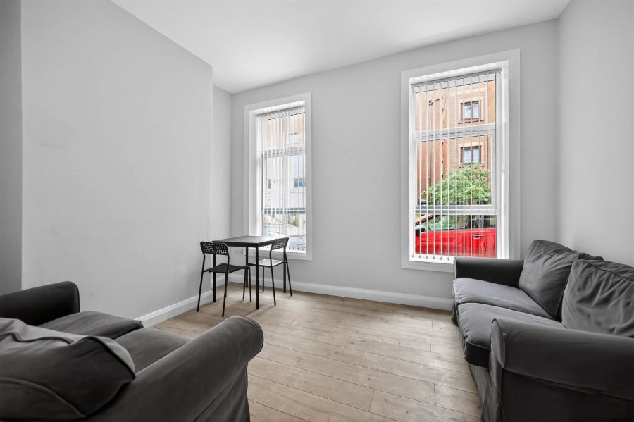 Apt 1 3 Abercorn Street