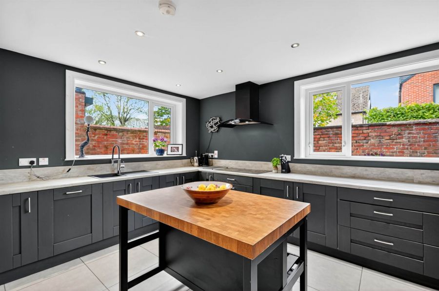 16 St Judes Avenue