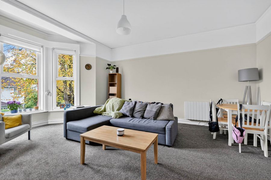 Apt 4 52 Myrtlefield Park