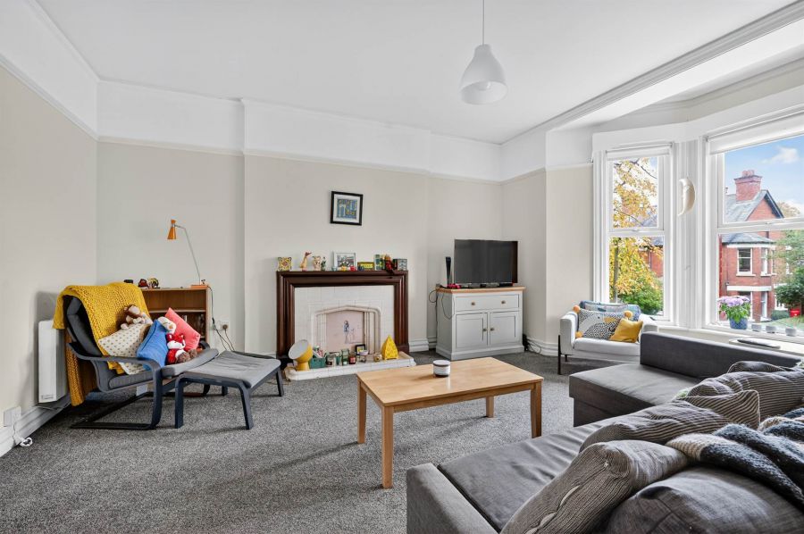 Apt 4 52 Myrtlefield Park