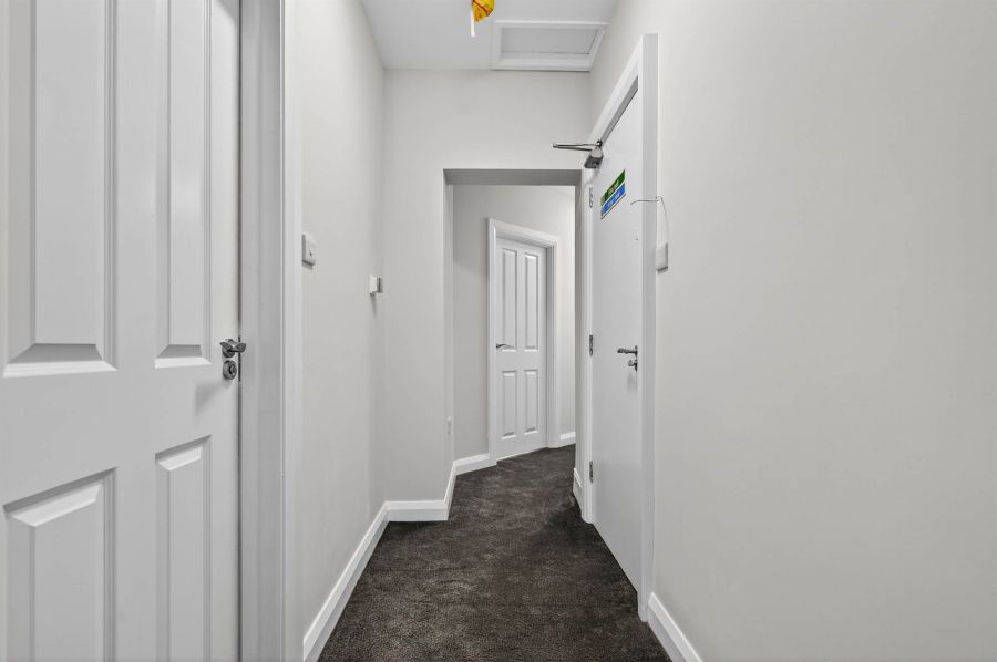 Apt 2 56 Myrtlefield Park