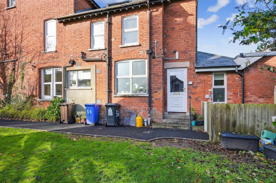 Apt 3 56 Myrtlefield Park