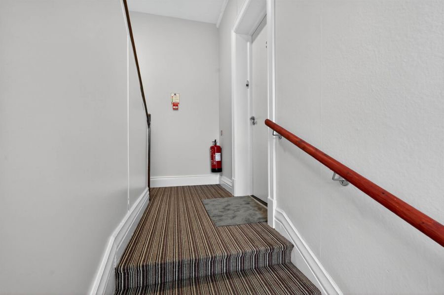 Apt 3 56 Myrtlefield Park