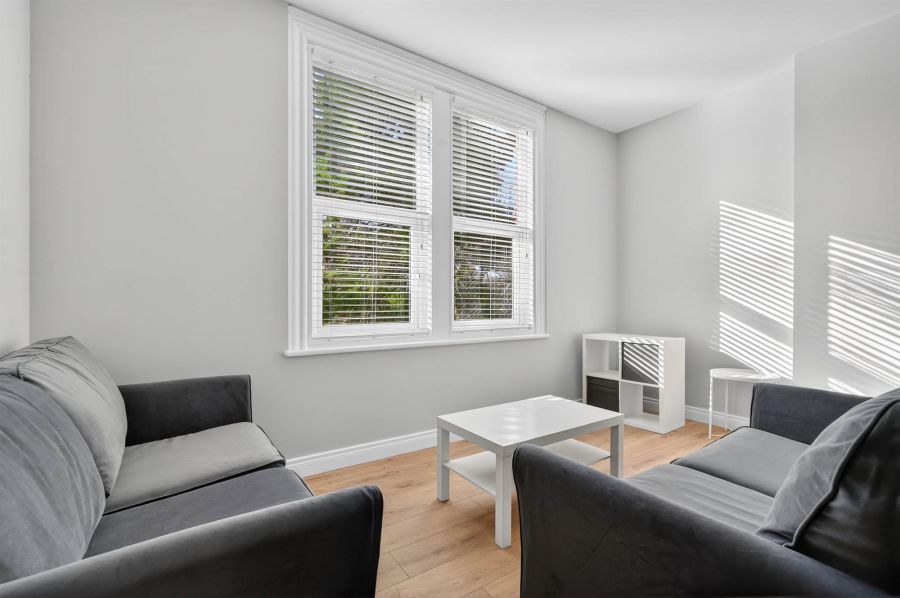 Apt 3 56 Myrtlefield Park