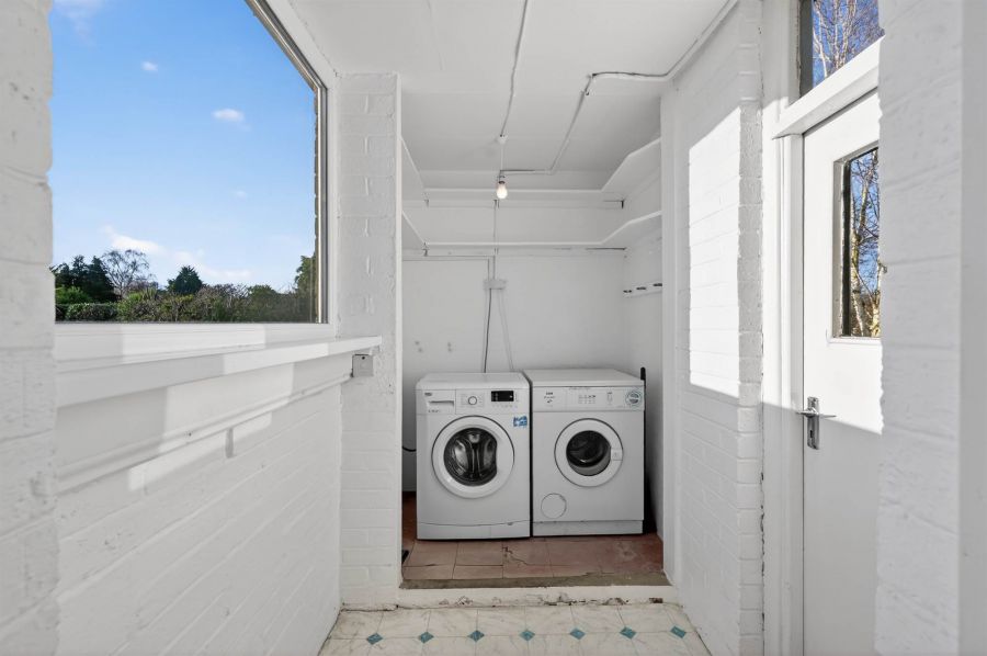 11 Malone View Avenue